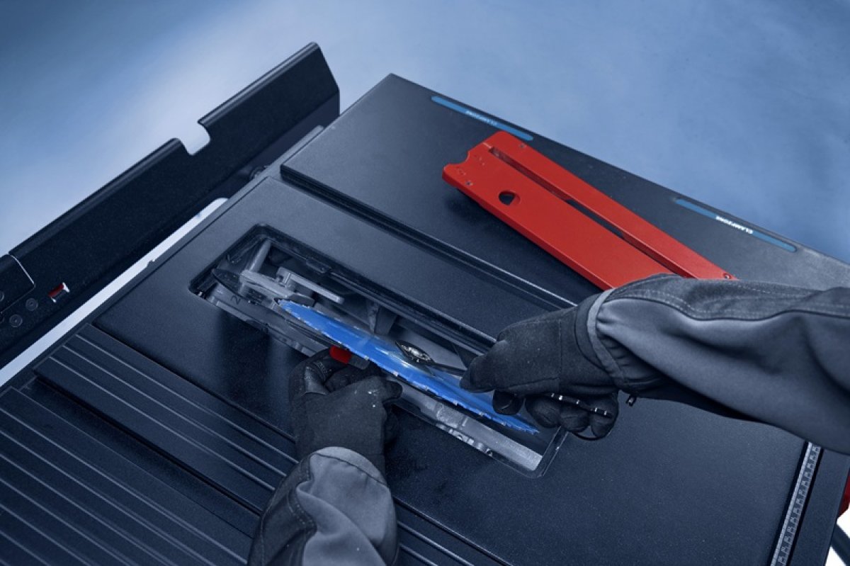 Scie sur table Bosch EXPERT EXTS100-254X